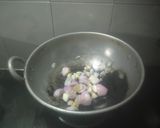 A picture of step 2 of Chana Masala.