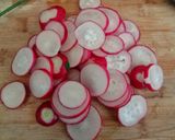 A picture of step 1 of Radish and Pork Soup.