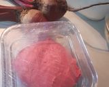 A picture of step 3 of Beetroot buns.
