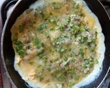 A picture of step 1 of Spanish omelet.