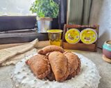 Foto langkah ke 8 dari resep Pastel Pisang Coklat.