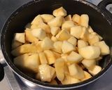 Une image de l'étape 5 de Compote aux pêches de vigne,pommes et prunes du jardin.