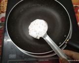 A picture of step 4 of Suji  Uttapam.