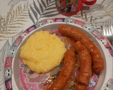 Foto del paso 6 de la receta: Polenta cremosa con salsa de salchicha criolla