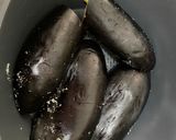 Foto del paso 1 de la receta: Berenjena rellena de pollo (Thermomix)