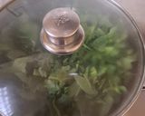 A picture of step 2 of Sautéed Spinach in Olive Oil.