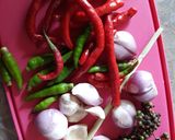 Foto langkah ke 1 dari resep Sambal Andaliman Khas Sumatera Utara.