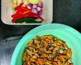 Foto langkah ke 1 dari resep Kerang tumis pedas.