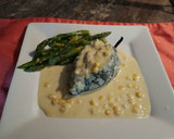 Foto del paso 11 de la receta: Chiles rellenos de pollo, bañados en salsa de elote