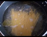 A picture of step 2 of Tagliatelle with tomato sauce and marinated cherry tomatoes.