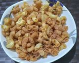 A picture of step 2 of Masala Macaroni.