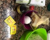 Foto del paso 1 de la receta: Galletitas integrales de banana, coco y miel