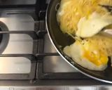 A picture of step 4 of Spaghetti with Fried Eggs.