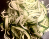 Foto del paso 1 de la receta: Zoodles con pera y gorgonzola