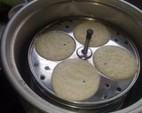 A picture of step 5 of Bread idly.