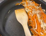 Hình bước làm 6 của món Cà rốt và enoki Xào Shirodashi (Carrot and enoki Stir-fry with Shirodashi)