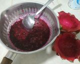 Foto langkah ke 1 dari resep Puding buah naga.