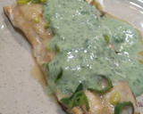 Foto del paso 6 de la receta: Lubina con salsa de espinacas