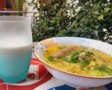 Hình bước làm 2 của món Hoành thánh lá nấu thịt chả