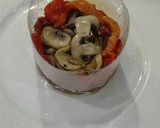 Foto del paso 4 de la receta: Revuelto de champiñones, pimiento y queso brie gratinado