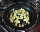 Foto del paso 1 de la receta: Pechuga de pollo a la crema de puerros