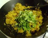 A picture of step 4 of Pepe Chechki (Green Papaya Stir-Fry - Bong Style).