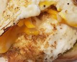 A picture of step 3 of Cali Food Truck Breakfast Sandwich.