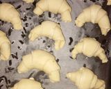 صورة لخطوة 4 من وصفة كرواصون صنع منزلي 🥐