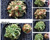 A picture of step 2 of 🧑🏽‍🍳🧑🏼‍🍳 Thai Salad Recipes • Crispy Water Spinach Salad Serve with Tom Yum Sauce |ThaiChef Food.