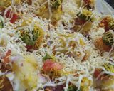 મોનેકો બિસ્કીટ પીઝા(Monaco Biscuit Pizza Recipe in Gujarati) રેસીપી સ્ટેપ5ફોટો