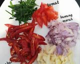 Foto langkah ke 1 dari resep Nasi Goreng Iris Daun Jeruk Simple.