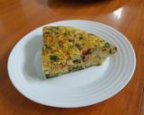 Foto del paso 6 de la receta: Tortilla con papas, espinaca, jamón, queso y cebolla