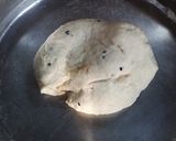 A picture of step 3 of Roll samosa.