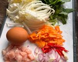 Foto langkah ke 1 dari resep Mie Goreng Sayur Sehat.