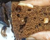 A picture of step 6 of Bournvita Biscuit Cake.