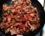 Foto del paso 3 de la receta: Bistecs de cerdo a la mexicana. ॐ