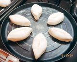 Foto del paso 4 de la receta: Chipa de almidón extra queso