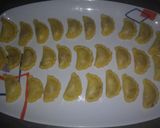 Foto langkah ke 5 dari resep 31. Pastel Isi Abon.