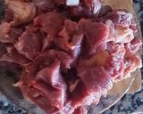 Foto del paso 1 de la receta: Guiso de lentito y menos graso de mondongo y espinazo