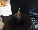 A picture of step 4 of Hara lehsan (Memoni Recipe).