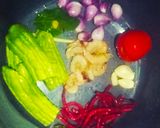 Foto langkah ke 1 dari resep Tumis Pare praktis.