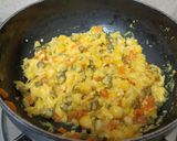 A picture of step 3 of Indo - Chinese Sweet Corn Veggie Soup.
