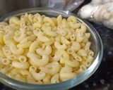 व्हाइट सॉस पास्ता की मशरूम रेसिपी चरण 1 फोटो