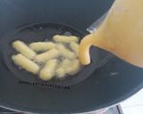 Foto langkah ke 3 dari resep Cheesy Fried Choux Pastry (Sus Goreng Keju).