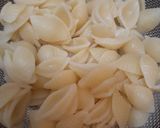 Foto langkah ke 1 dari resep Pasta Saus Tomat.