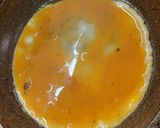 A picture of step 6 of Anday wala burger 😋😋😋.