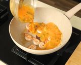 Foto langkah ke 4 dari resep Nasi Telur Hong Kong Vol 2 Devina Hermawan.