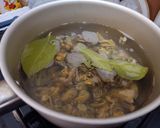 Foto langkah ke 2 dari resep Kerang hijau saus padang.