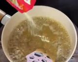 Foto langkah ke 5 dari resep Minyak Indomie Goreng Homemade.