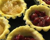 Karácsonyi gyümölcsös kosárkák recept fázis 3 fotója